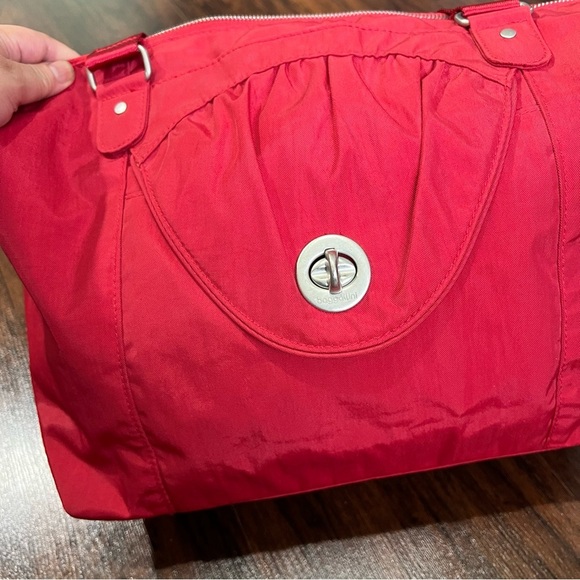 BAGGALLINI laptop travel bag. Red 12”x13” Nylon convertible with many pockets - Picture 8 of 16